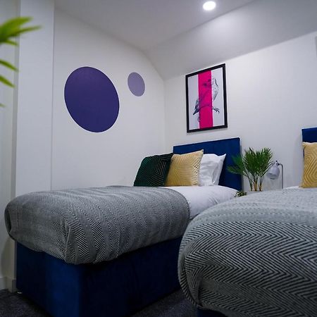 Platform Bedford Apartment Екстериор снимка