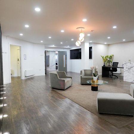 Platform Bedford Apartment Екстериор снимка