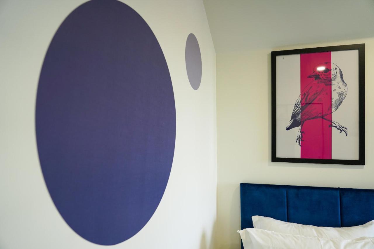 Platform Bedford Apartment Екстериор снимка